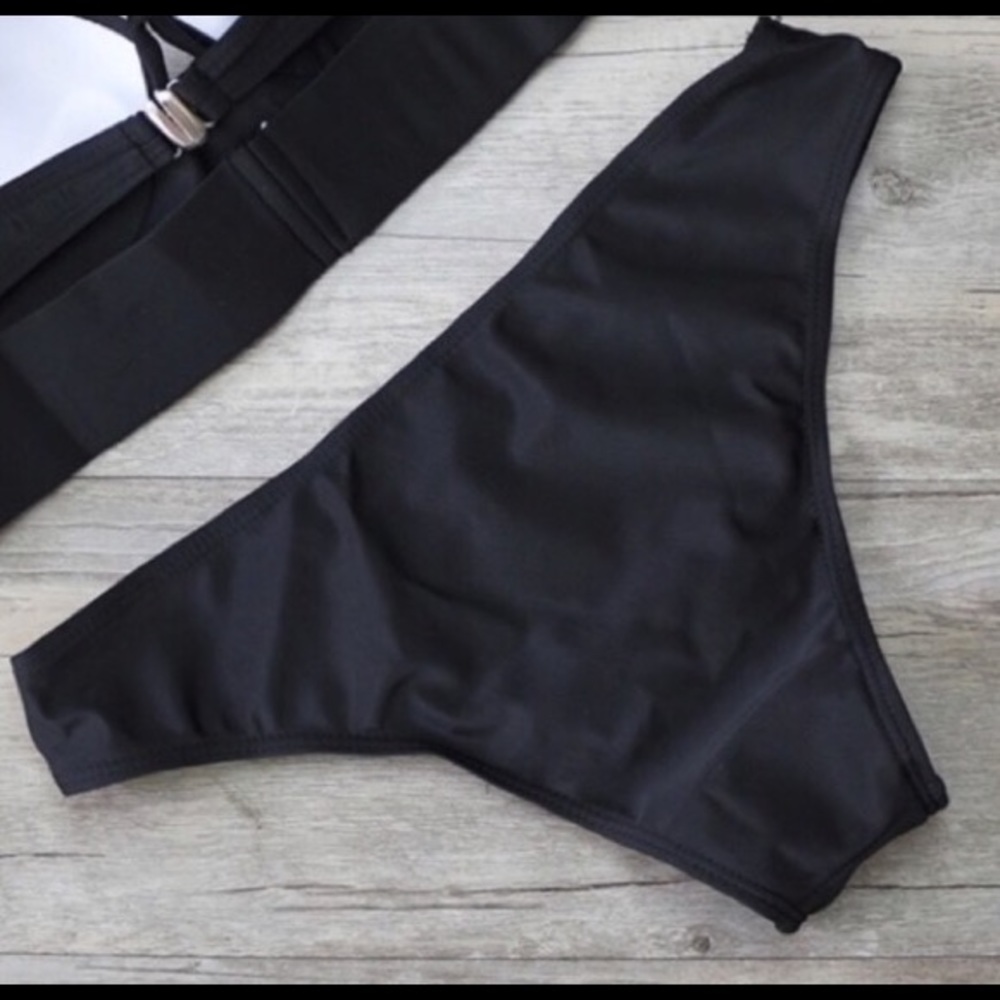 Black bikini bottoms - Picture 2 of 3